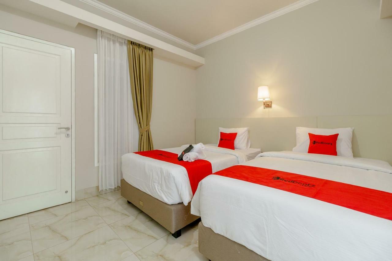 Reddoorz Near Taman Makam Pahlawan Cikutra Hotel Bandung Exterior photo